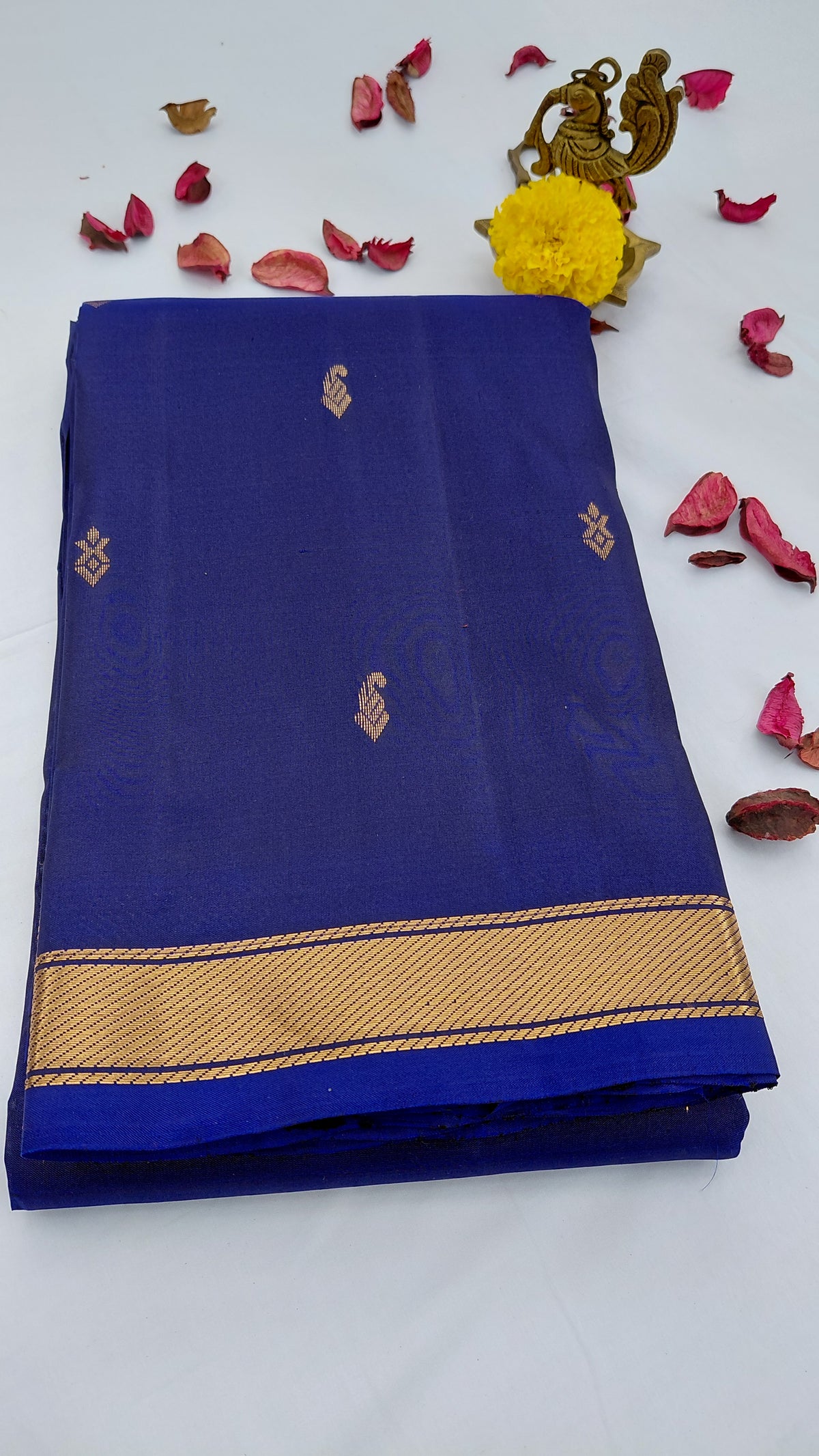 Piping Soft Silk Powerloom Body Butta