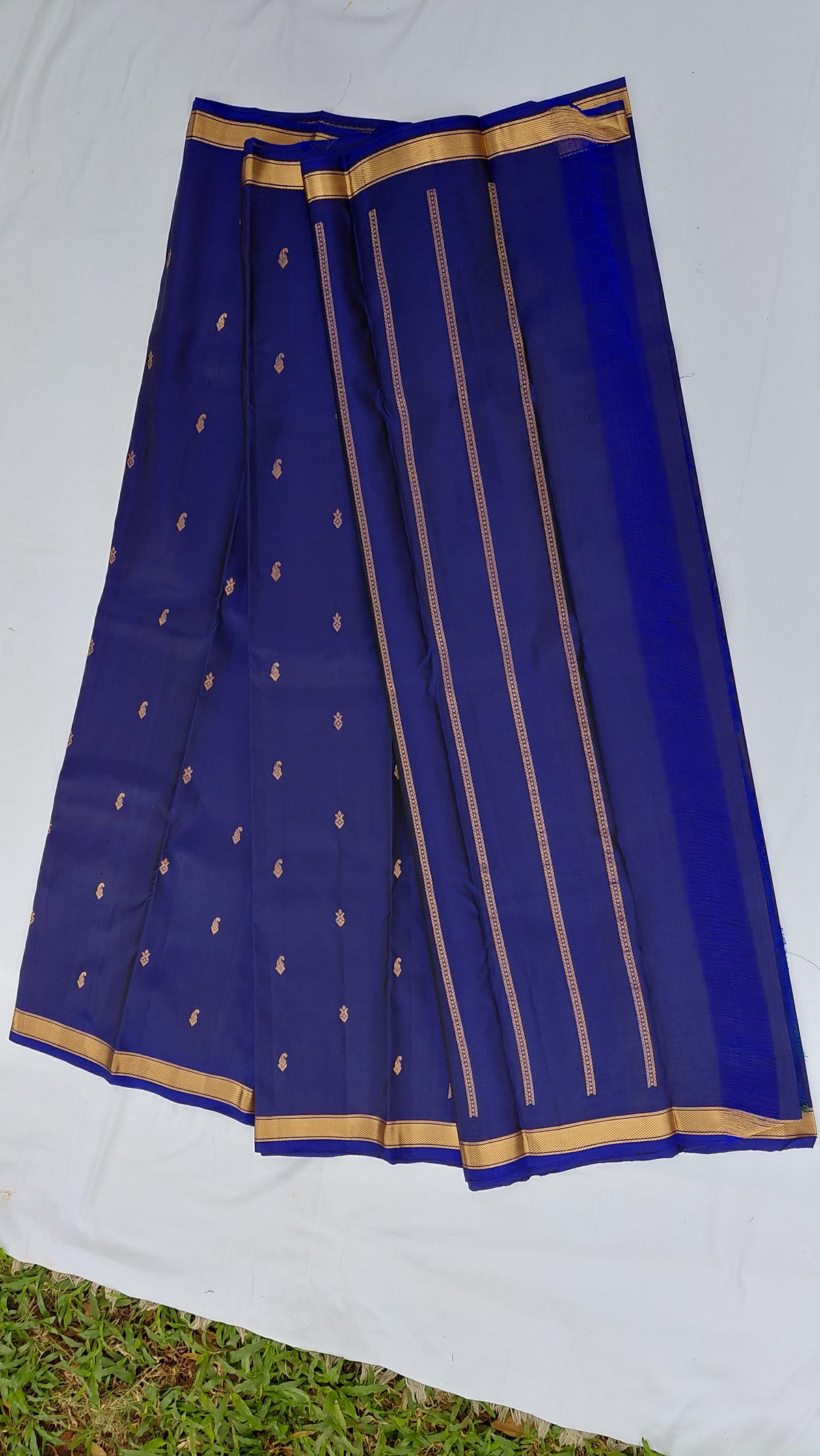 Piping Soft Silk Powerloom Body Butta